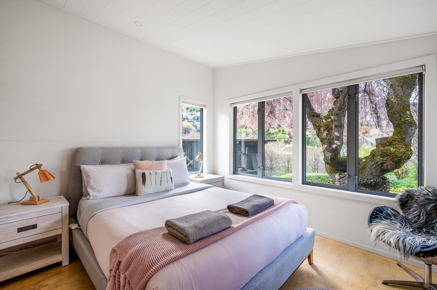 Ferienhaus Spectacular Views Uninterrupted! 3 Bedroom Private! Queenstown