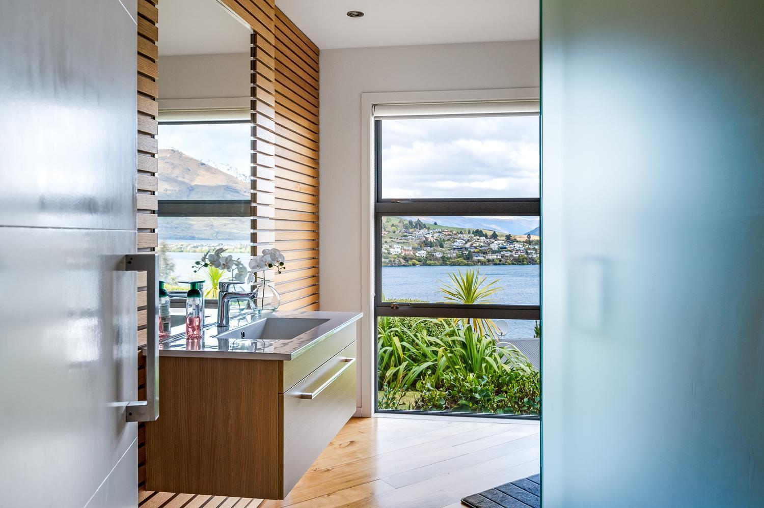 Ferienhaus Spectacular Views Uninterrupted! 3 Bedroom Private! Queenstown